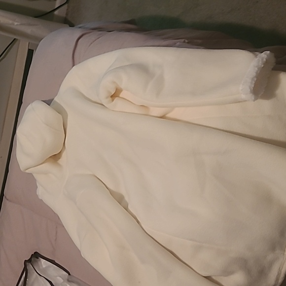 Womens within fleece soft zipper coat. - Picture 6 of 6